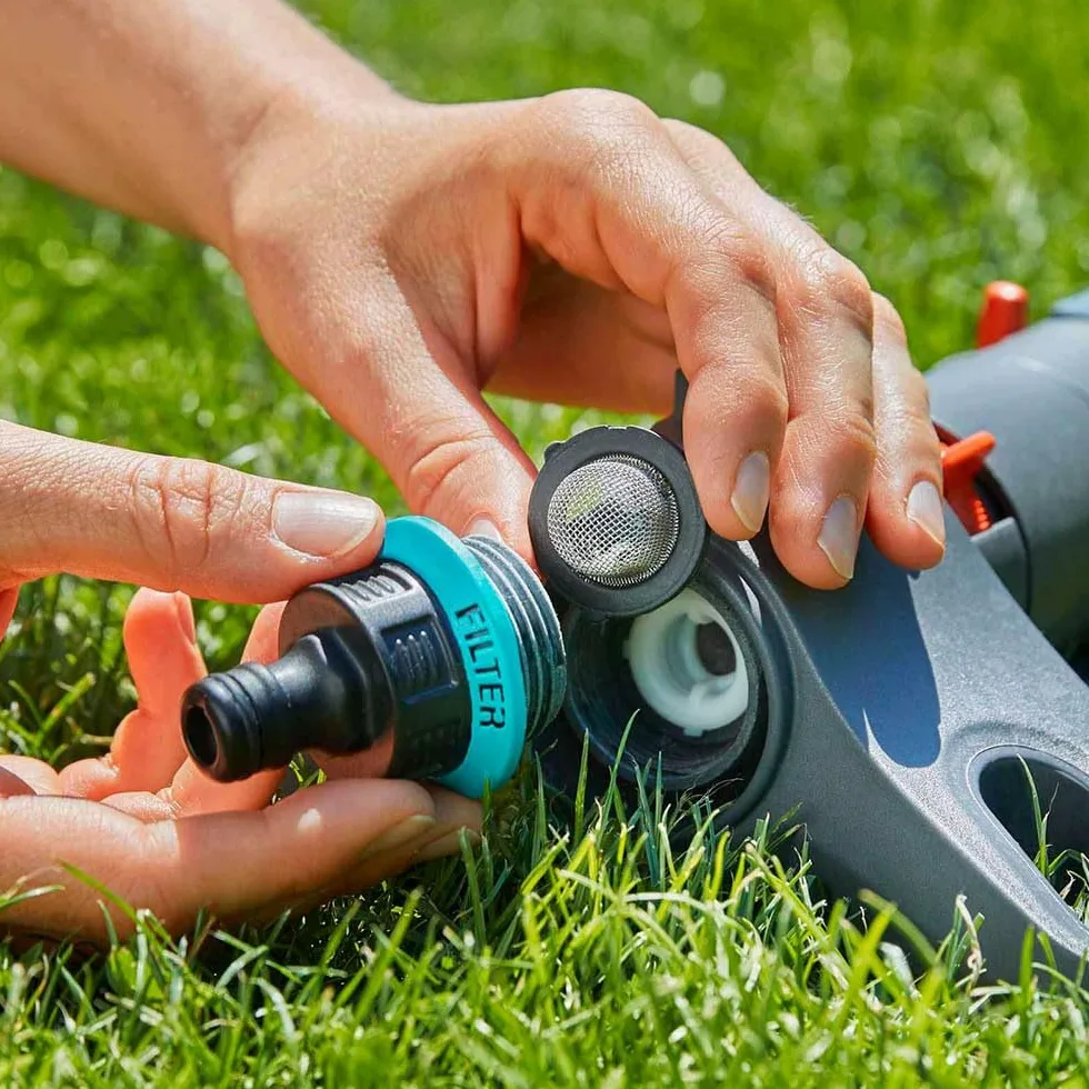 Gardena 18710-34 - Set aspersor Oscilante Aquazoom S Adaptable a jardines de 9 a 150M2