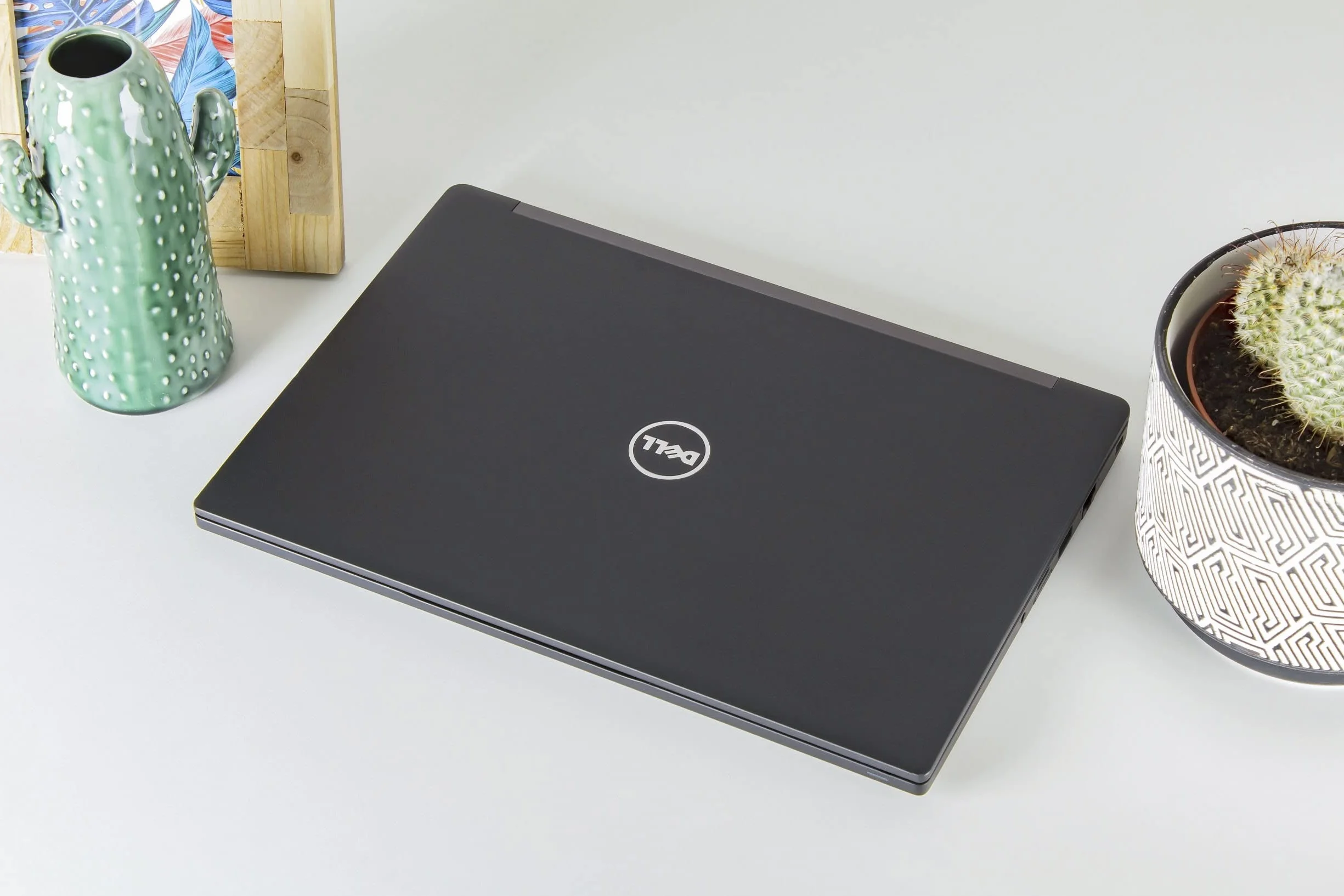 Dell Latitude 7280 Core i5 6Gen 12,5" HD 8 Go 256 Go SSD Windows 10 Ordinateur portable professionnel reconditionné