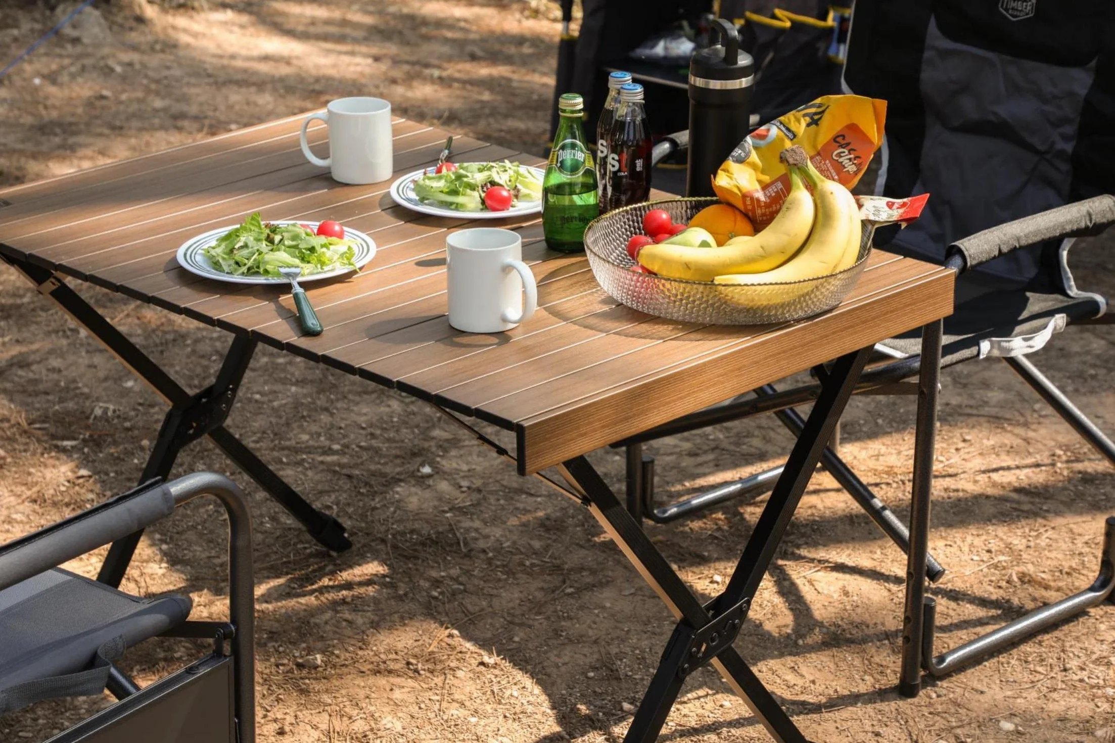 TIMBER RIDGE Table Pliante Camping 4-6 Personnes Hauteur Réglable Plateau Aluminium Support 100 kg, Marron