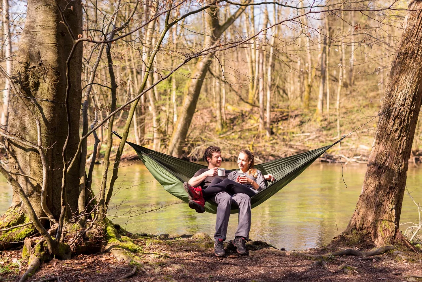 Amazonas Ultra léger Silk Traveller Thermo Hamac 520 g 275 x 140 cm Dimensions plié 20 x 6,5 cm jusqu'à 200 kg Vert
