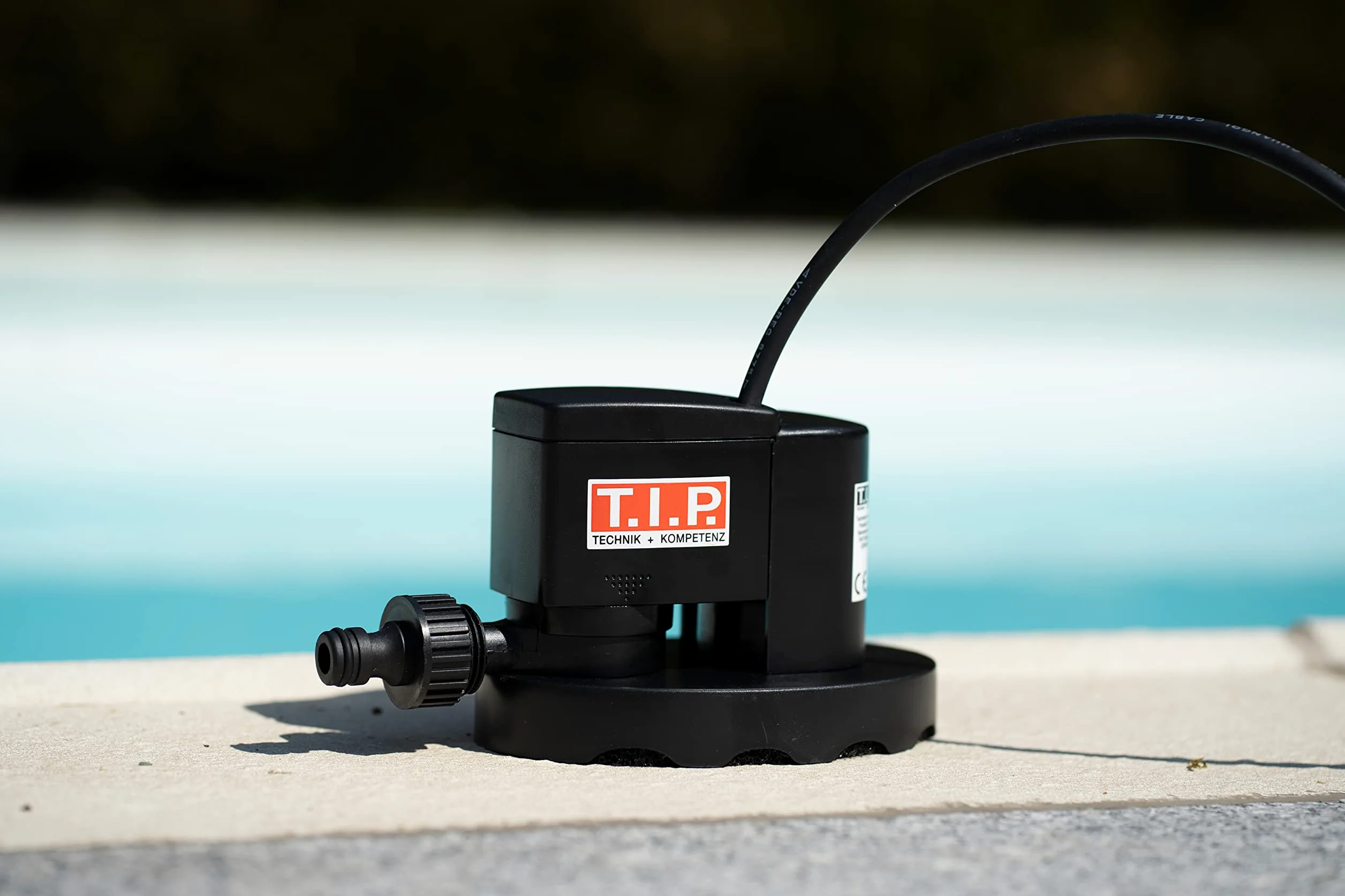 T.I.P. CoverOne 1500 AUT Pompe à Bâche de Piscine Automatique, 1300 l/h | Pompe vide-bâche avec interrupteur à flotteur et protection marche à sec, idéale pour l'aspiration à plat des bassins
