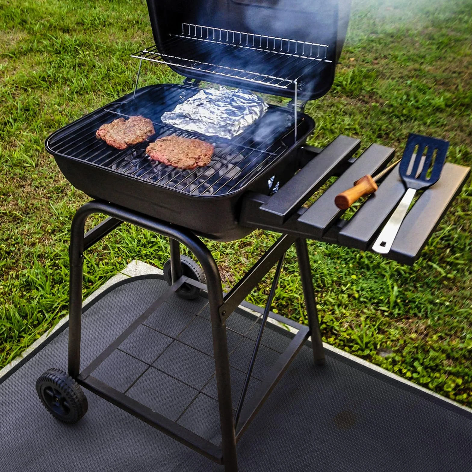 Tapis de Protection Thermique Pliable 60x105 cm Ignifuge Anti-étincelles pour Barbecues Poêles à Bois Sol