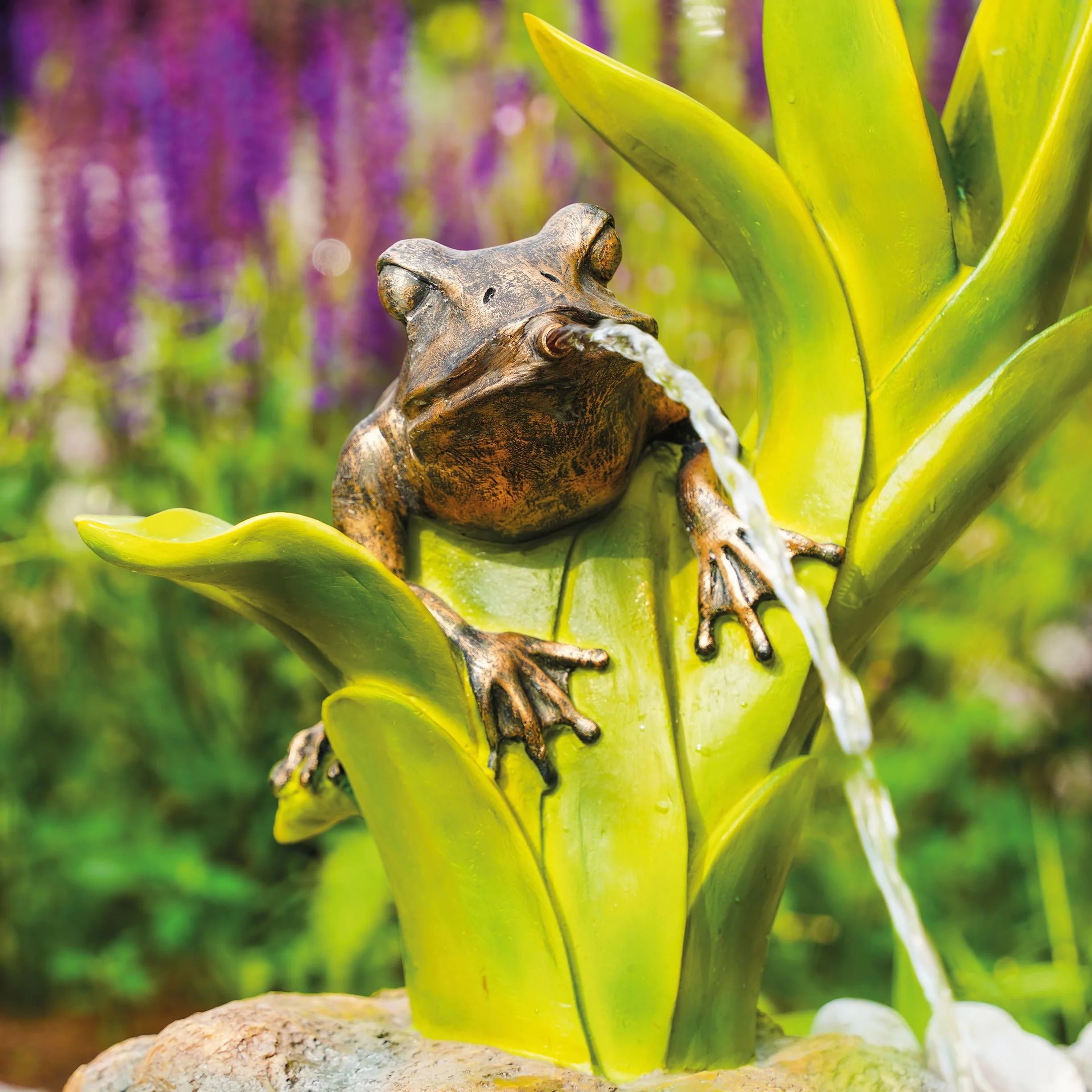 Esotec fontaine solaire grenouille assise statue jardin pompe submersible 22 cm
