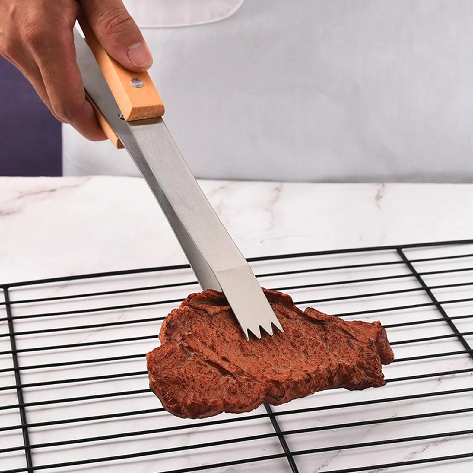 Set d'ustensiles de barbecue avec poignées en bois