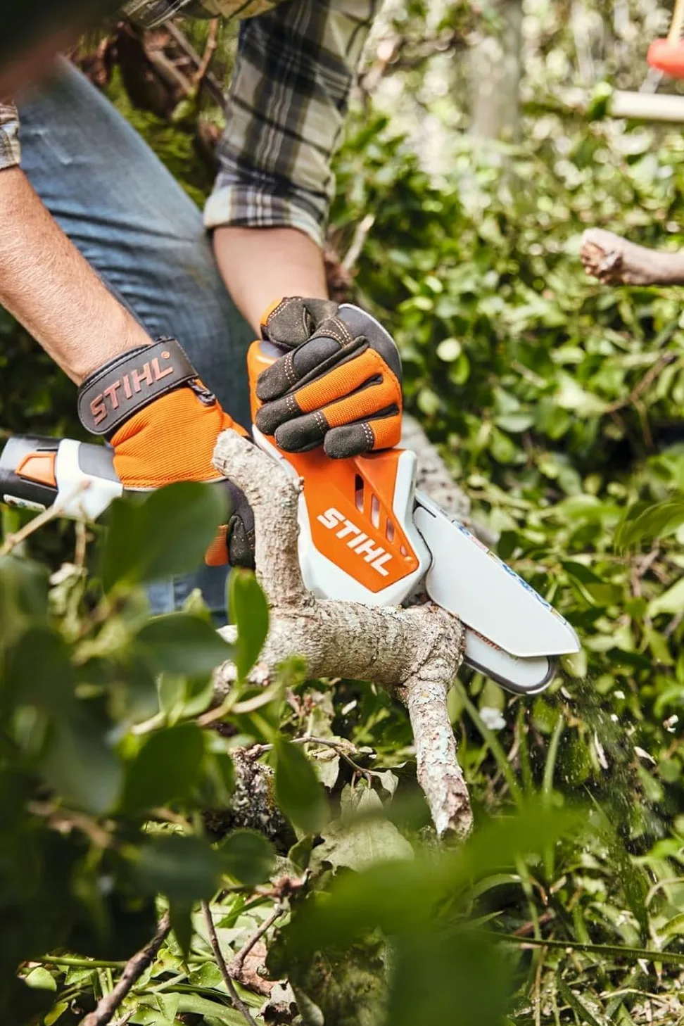 Stihl Coupe-bûches sans fil Alimenté par pile GTA 26 avec batterie AS 2 et chargeur AL 1