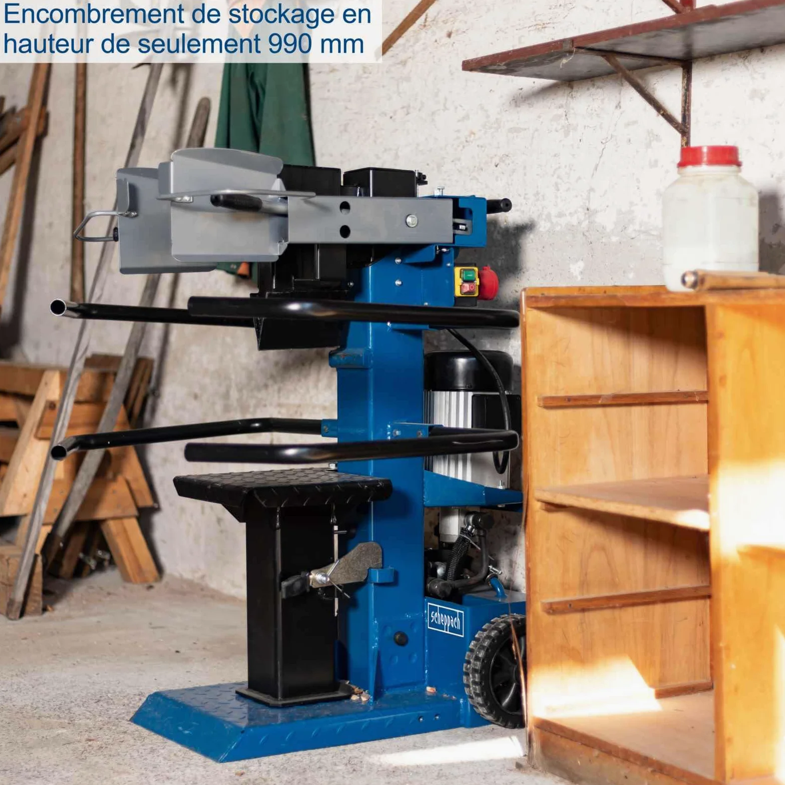 Scheppach Fendeur de bûches vertical Compact 8T - 400V - 3500W - triphasé | Force de fendage de 7,95T - Longueur du bois : 1 070 mm / Ø max. : 350 mm - câble 10m inclus