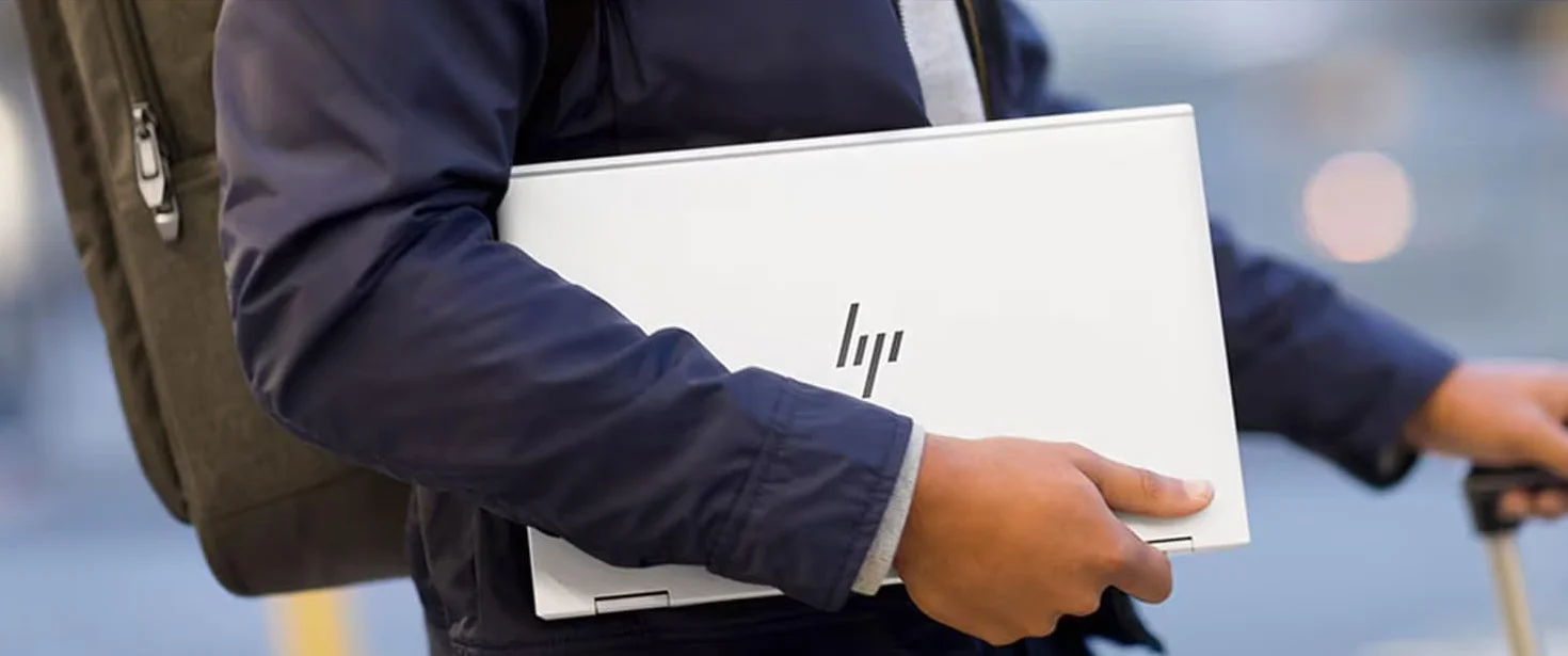 HP Elitebook 830 G8 Ordinateur portable tactile 13,3" FHD Intel Core i7-1185G7 16 Go RAM SSD 512 Go Windows 11 Pro Reconditionné