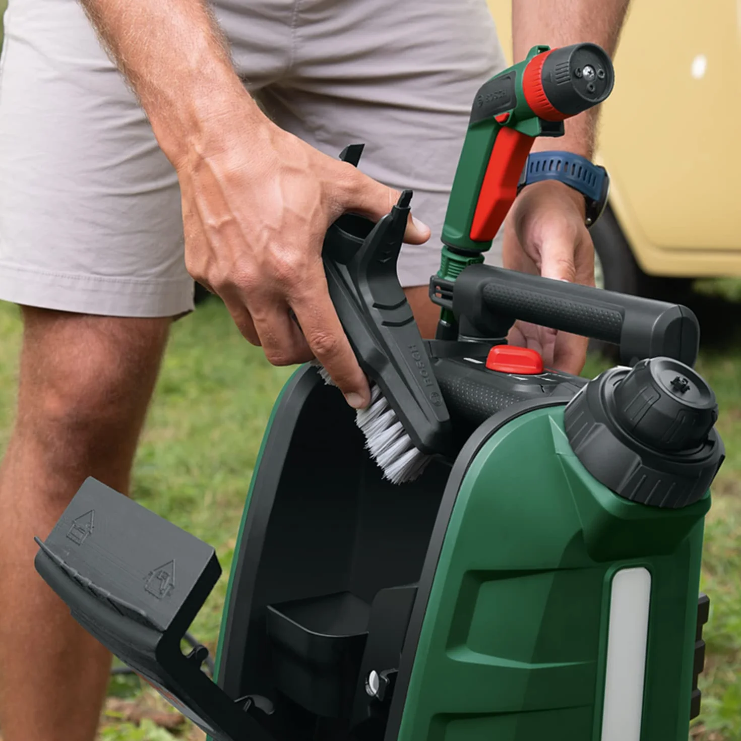 Bosch Nettoyeur pour extérieur sans Fil - Fontus 18V sans Batt./Chargeur