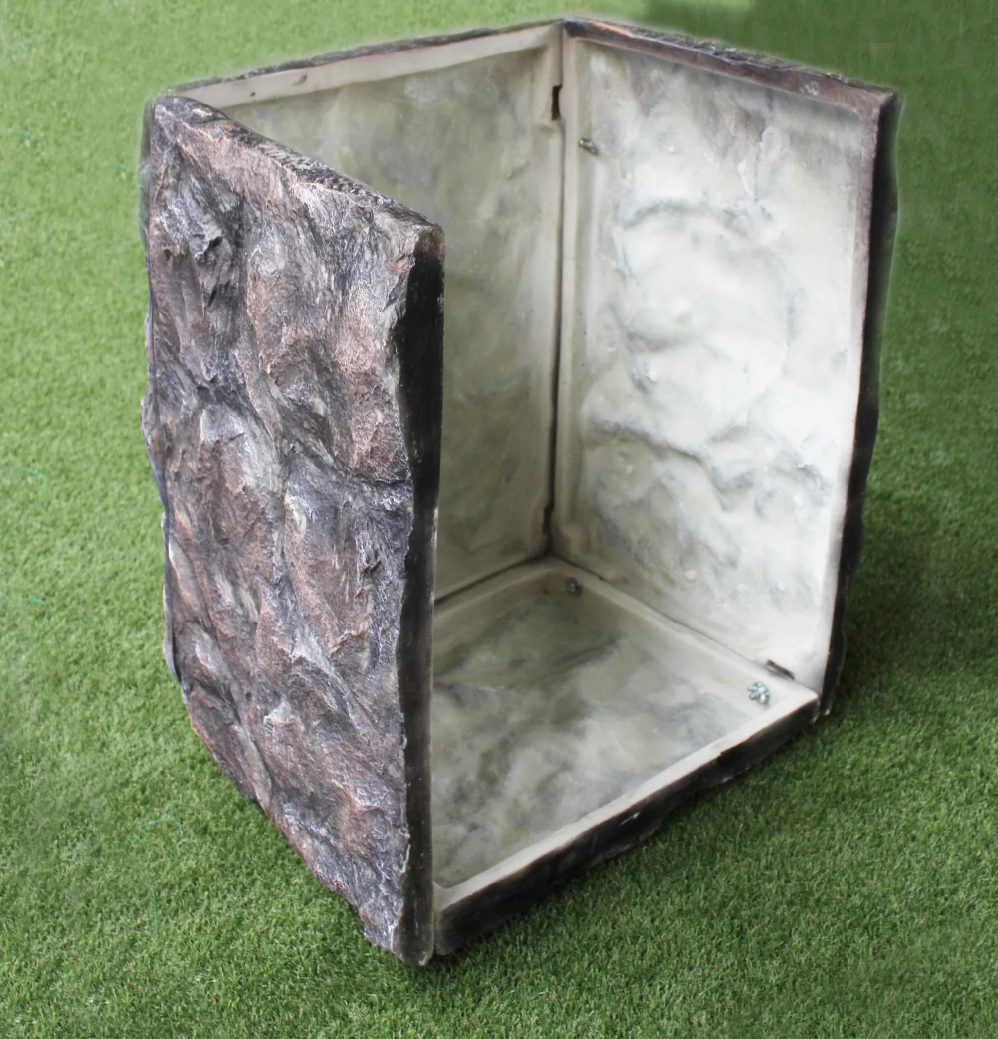 Garage pour robot tondeuse, aspect pierre, auvent, design pour garage, rochers, 58 x 72 x 51 cm, polyrésine, gris, rochers de jardin