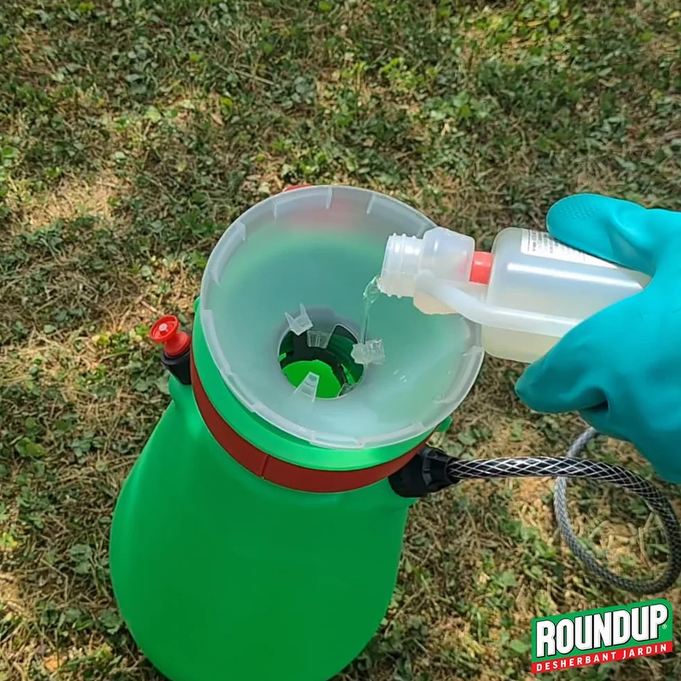 ROUNDUP Désherbant Concentré 2-en-1 Mauvaises Herbes Mousses 400ml