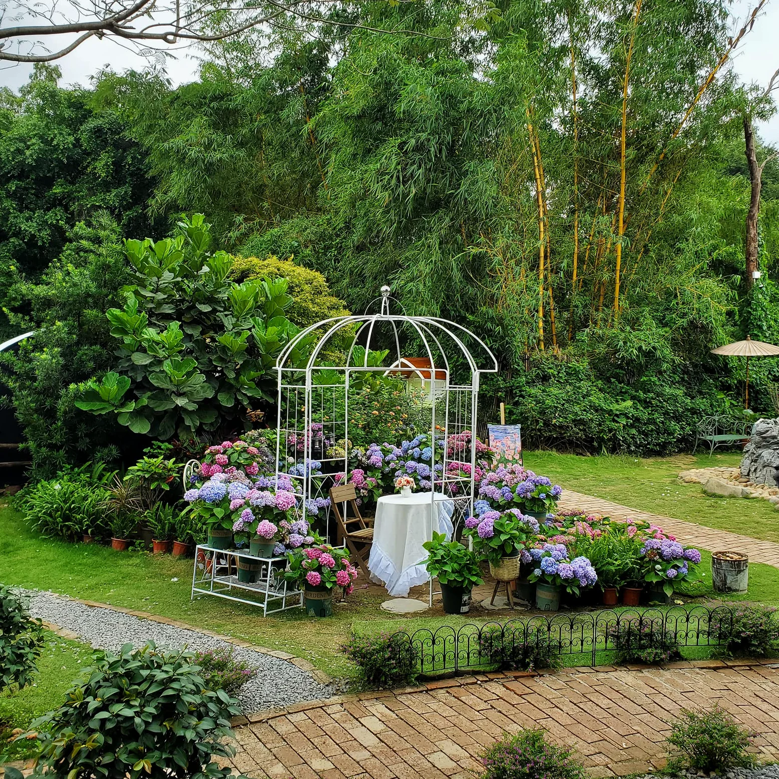 GARDEN Style français Arche à Rosiers tuteur Roses Arche de Jardin Arceau rosiers Support Plantes Grimpantes 271x207x207 cm Blanc