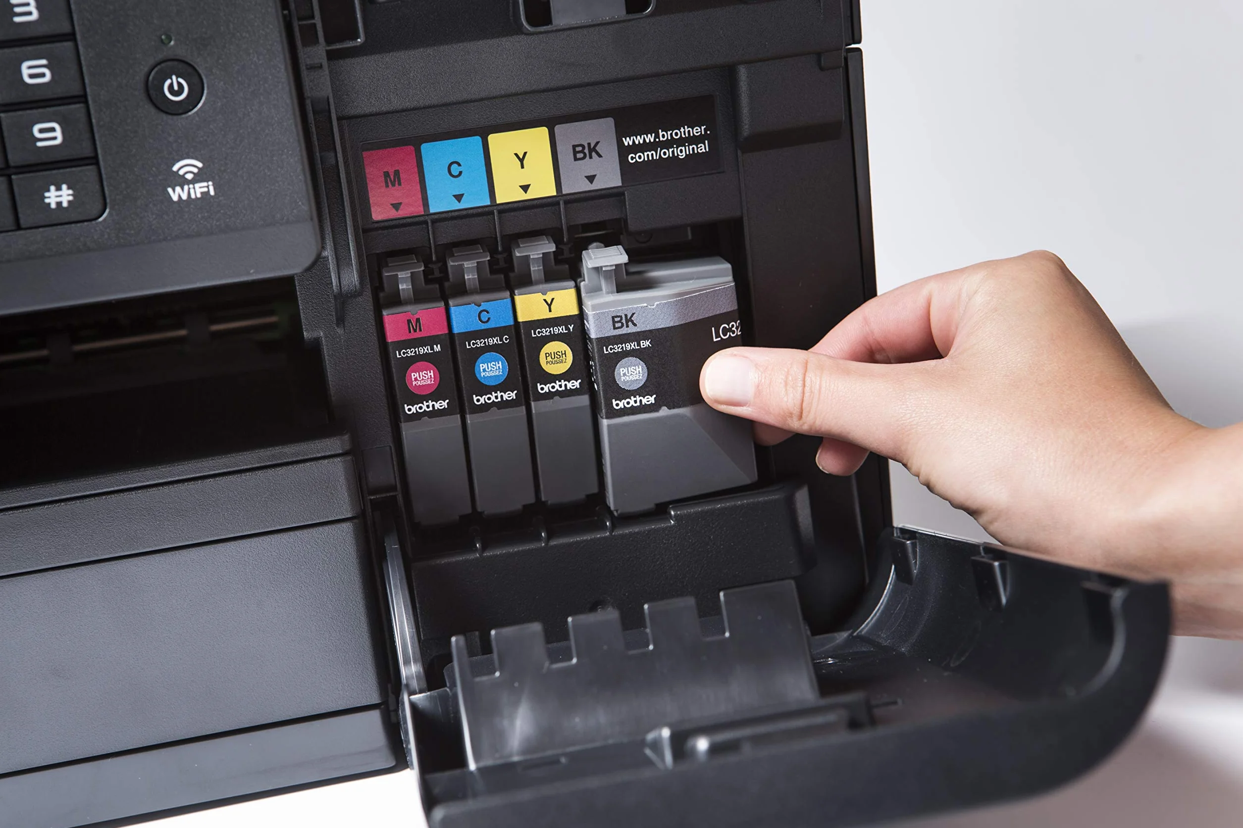 Brother MFC-J6530DW Imprimante Multifonction 4 en 1 Jet d'Encre A3 Recto-Verso Ethernet Wi-Fi