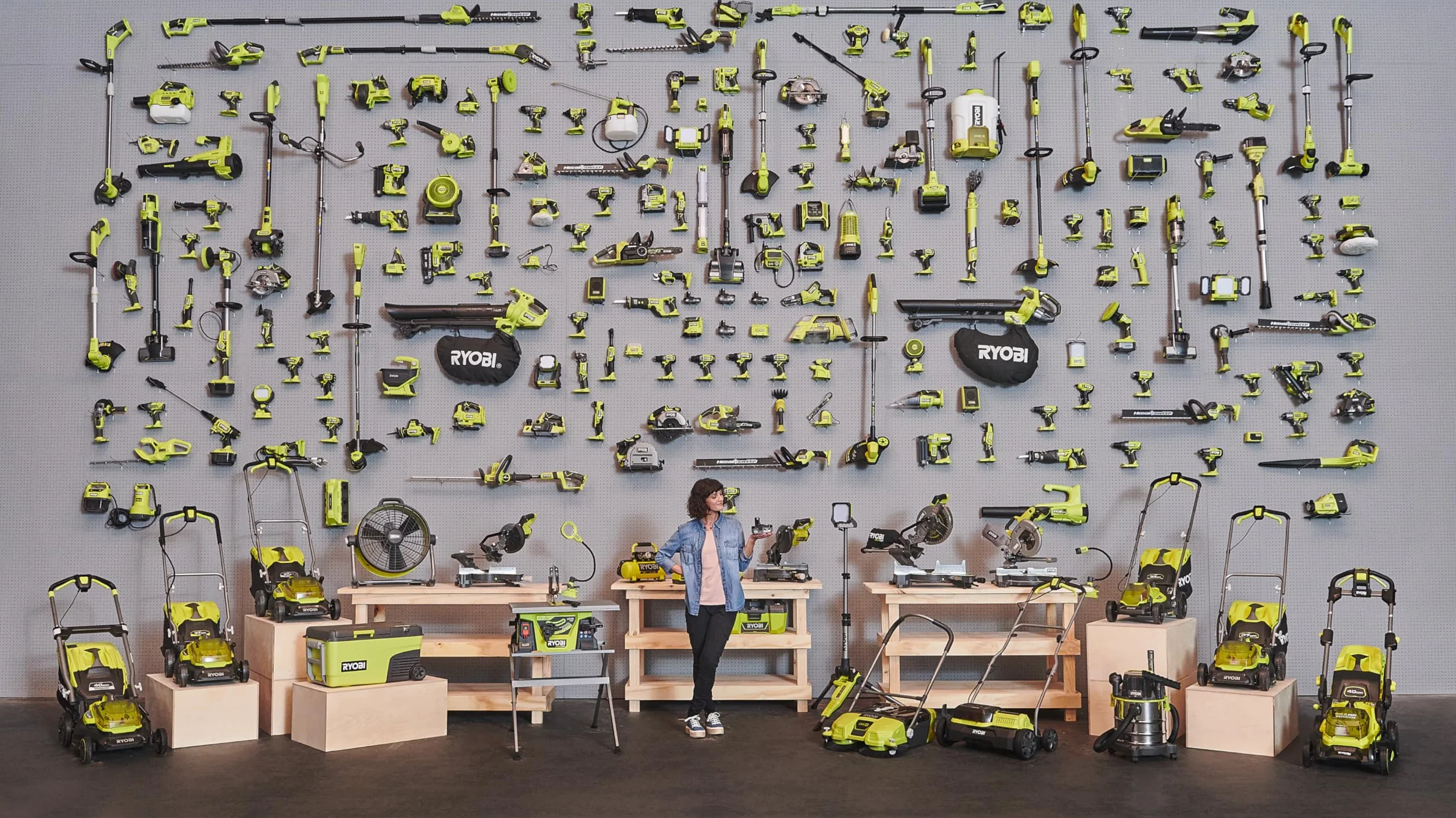 RYOBI - Tronçonneuse 18 Volts ONE+™ - guide 30 cm (sans batterie) - OCS1830