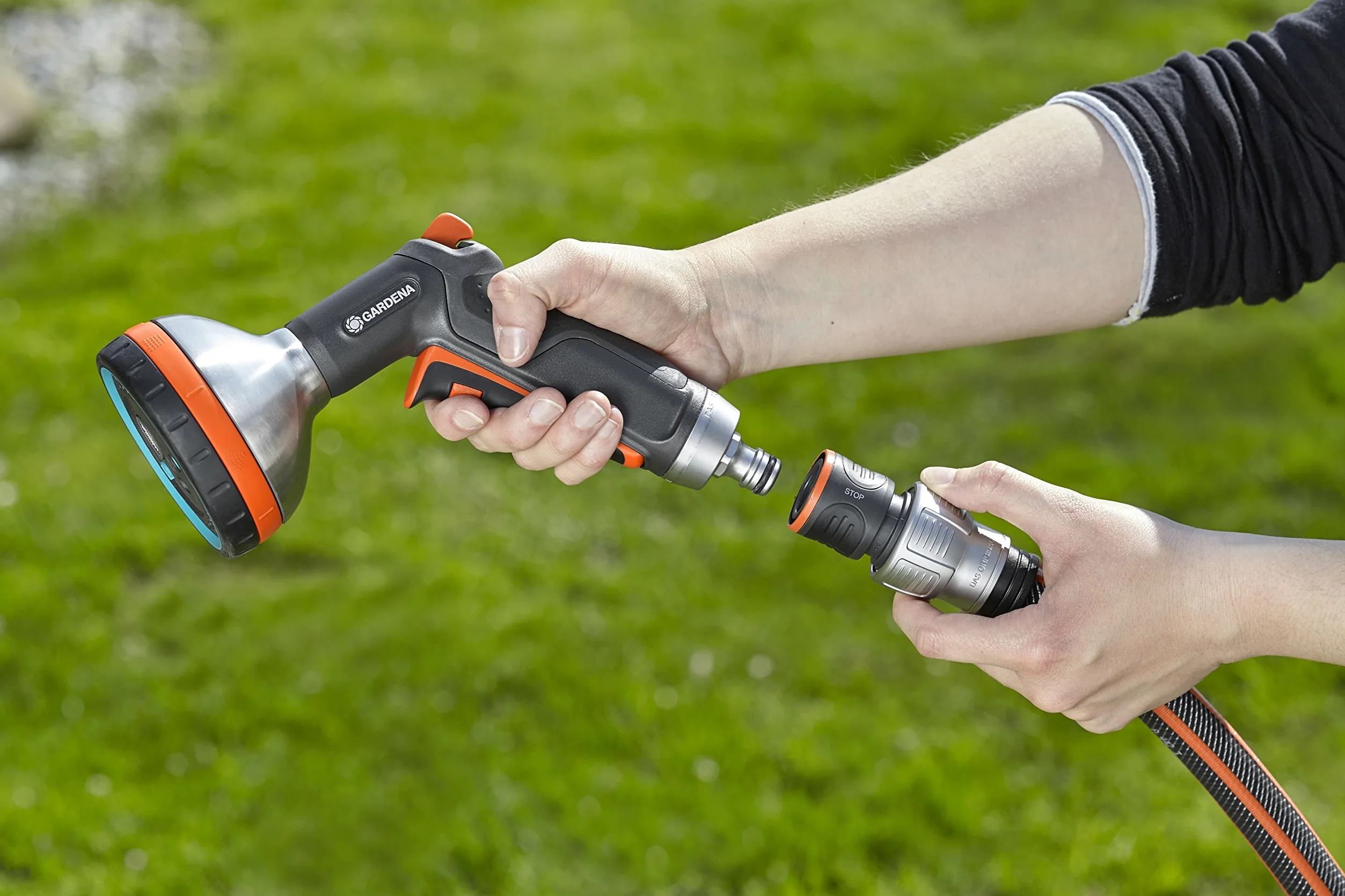 Tuyau d'Arrosage Comfort Highflex de Gardena 19 Mm (3/4"), 25 M : Tuyau à Profil Power-Grip, 30 Bars & Raccord d'Arrosage Premium Aquastop 19 mm (3/4") : Aquastop, Bon Maintien du Tuyau, Emballé