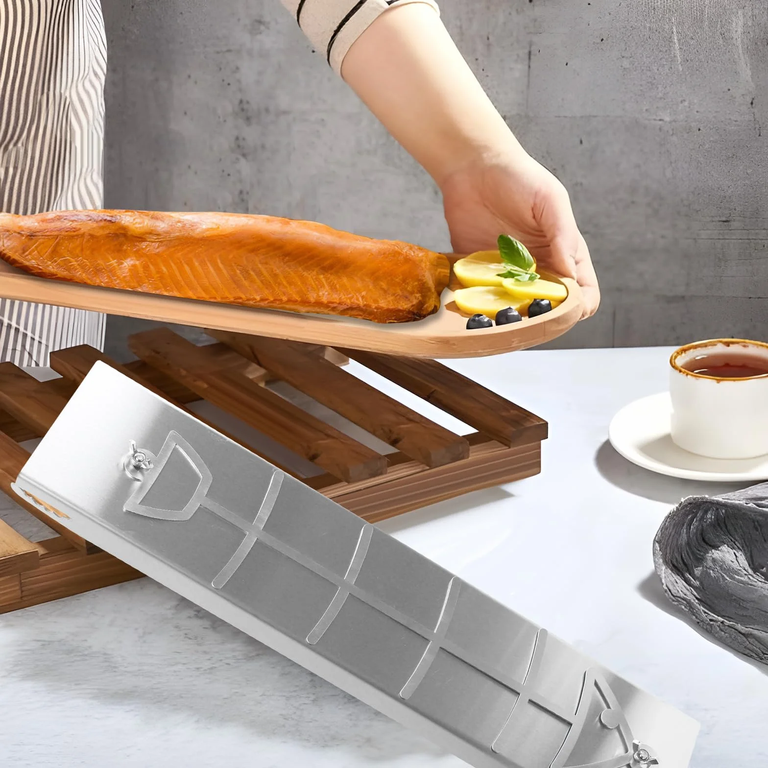 Planche à saumon flammé en acier inoxydable 52 cm x 11,7 cm x 3 cm pour braseros et barbecues