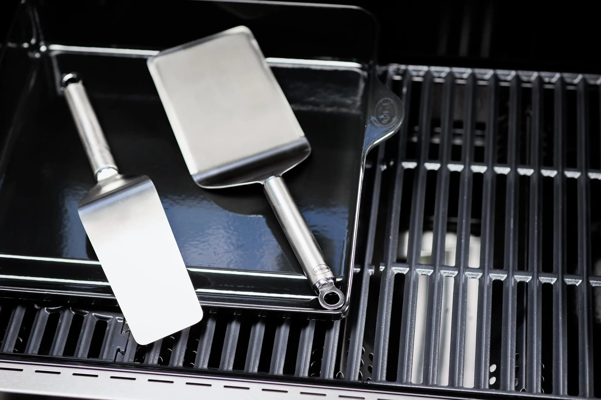 RÖSLE Spatule à plancha large acier inoxydable 18/10, retourner viande et légumes