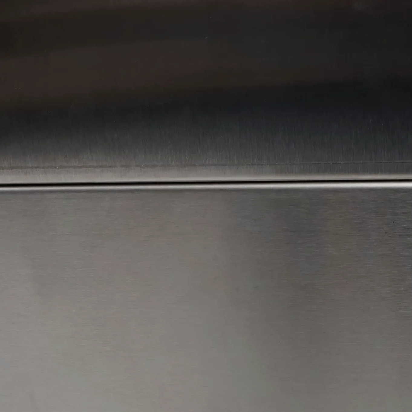 Garage pour Tondeuse-Robot avec bac à Plantes HWC-G60 métal 37x60x70cm INOX